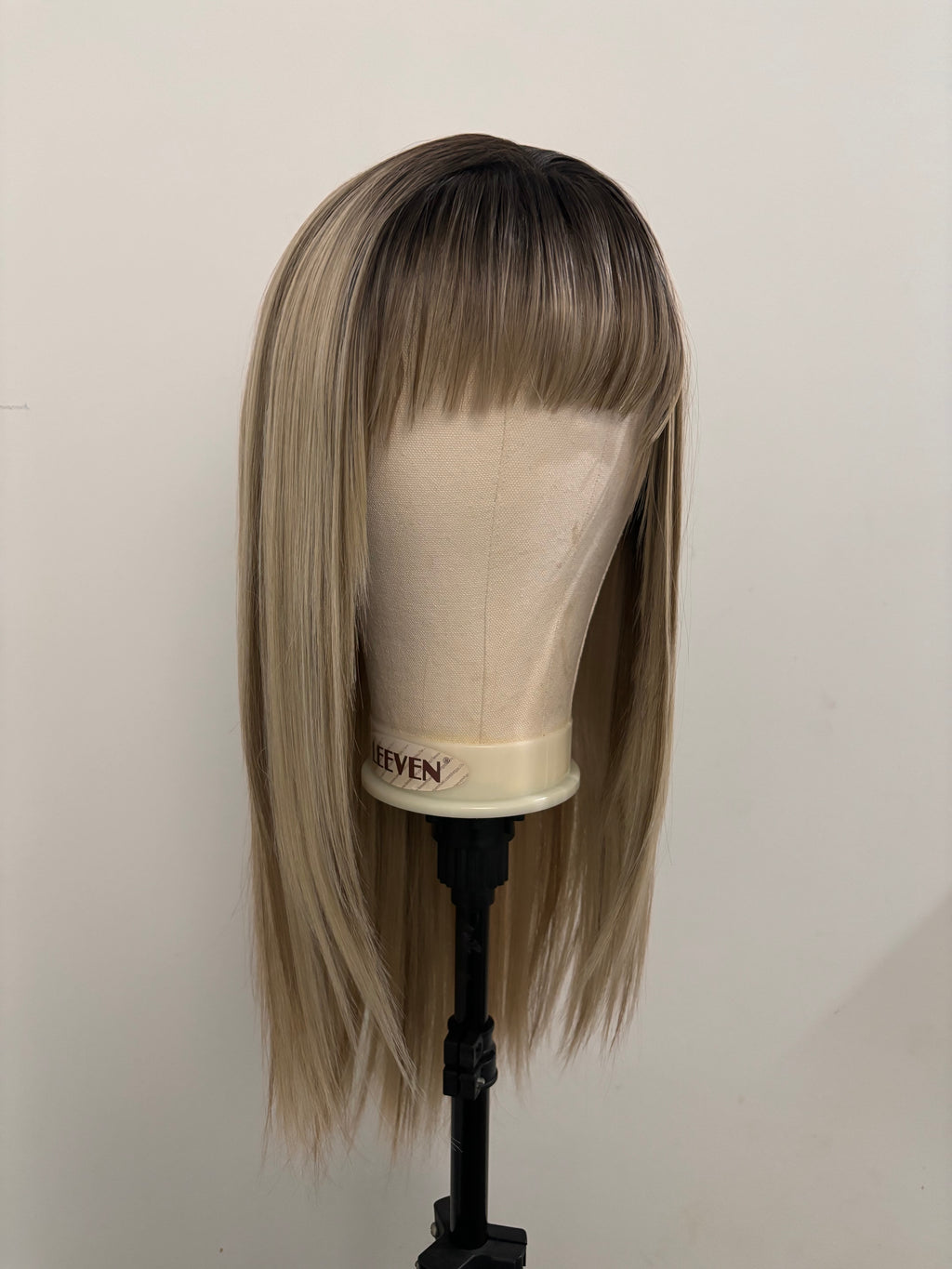 20” Glueless Wear & Go Fringe Wig. Baylage